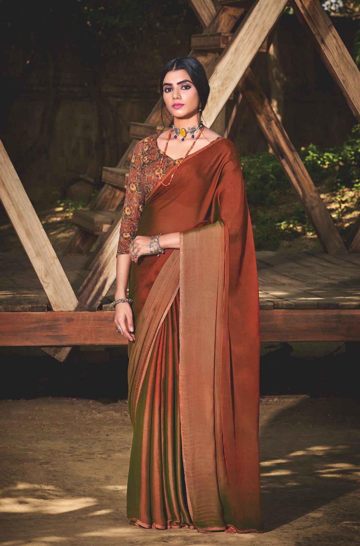 Sahara | Brown Velvet Chiffon Saree